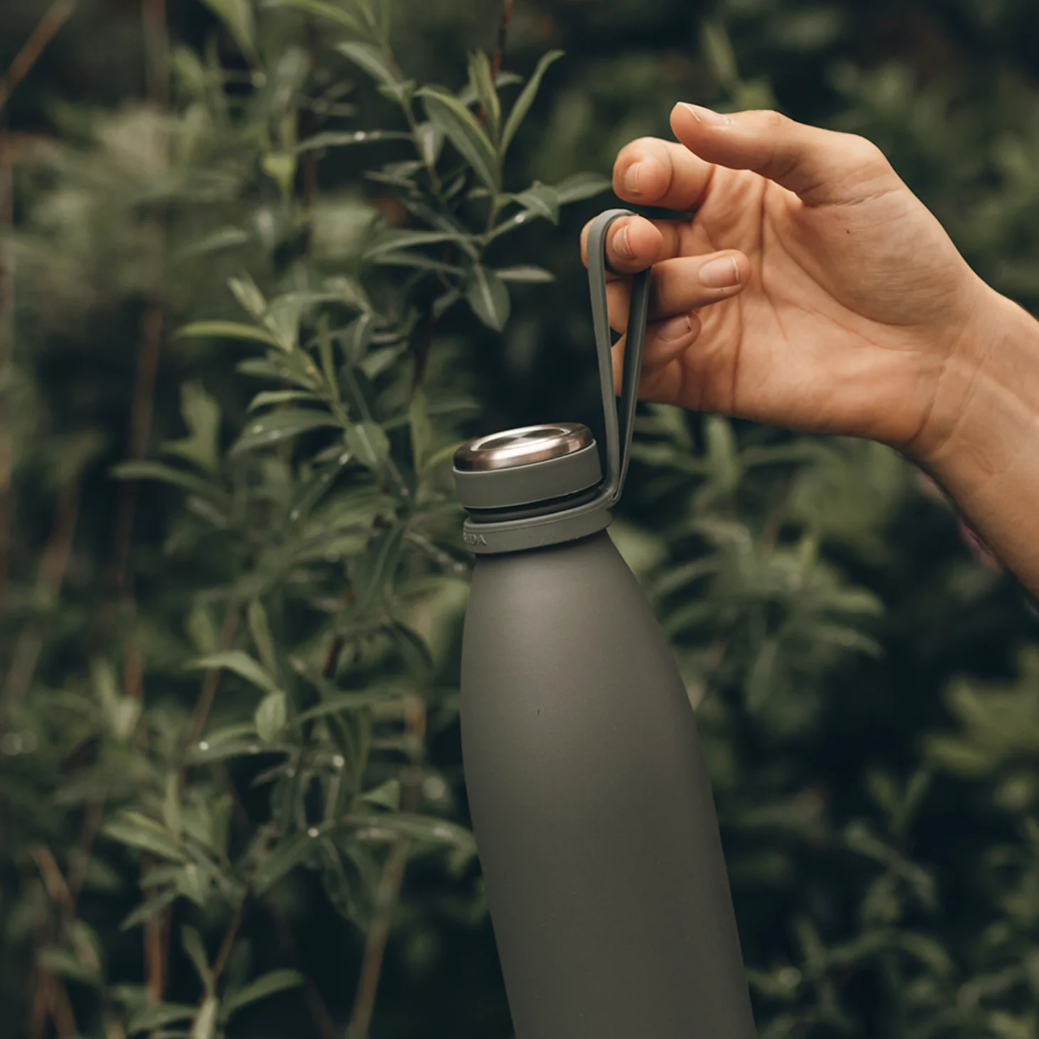 AYA&IDA Drikkeflaske - Light Grey (500ml) - Image 7