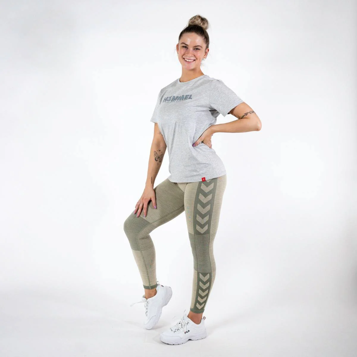 Hummel LEGACY T-shirt – Grey Melange - Image 4