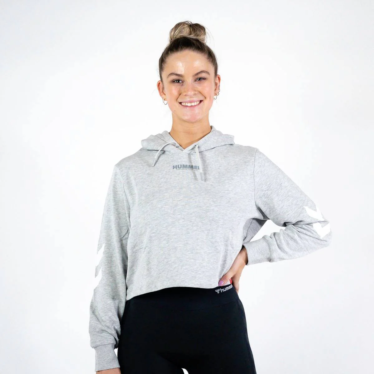 Hummel LEGACY Woman Cropped Hoodie - Grey Melange - Image 2