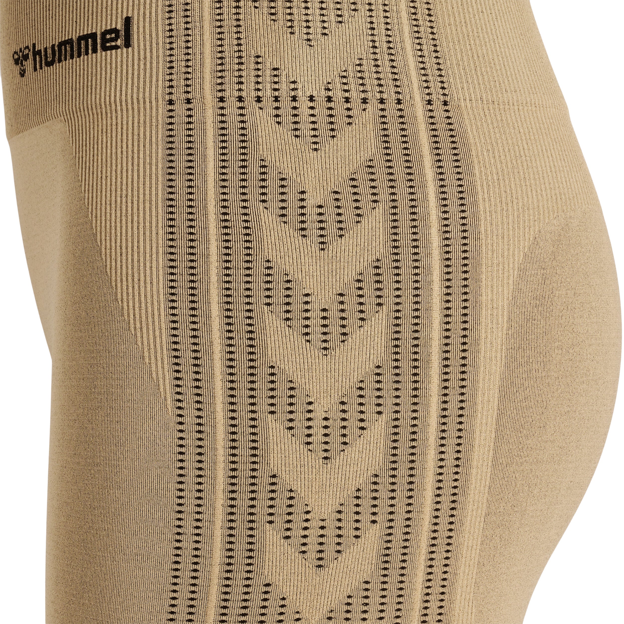 Hummel Shaping Seamless MW Shorts - Curds & Whey - Image 3